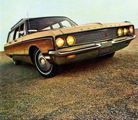 1968 Chrysler Town & Country Station Wagon