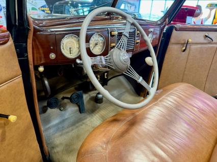 1939 Ford Deluxe