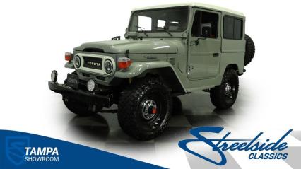 1977 Toyota FJ40 Land Cruiser