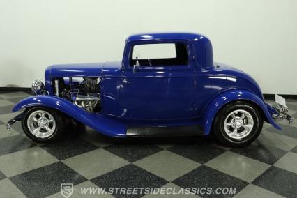 1932 Ford 3-Window