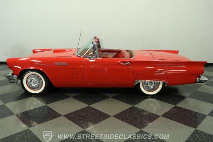 1957 Ford Thunderbird