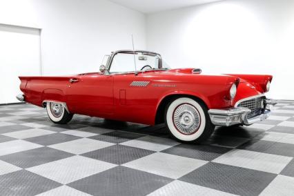1957 Ford Thunderbird