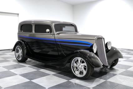 1934 Ford Sedan