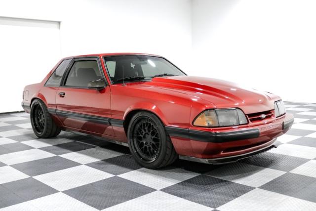 1990 Ford Mustang