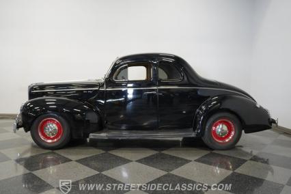 1940 Ford Deluxe