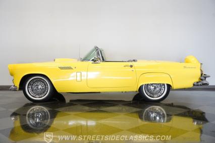 1956 Ford Thunderbird
