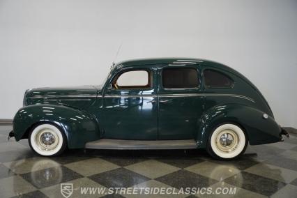 1939 Ford Deluxe