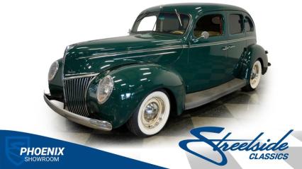 1939 Ford Deluxe