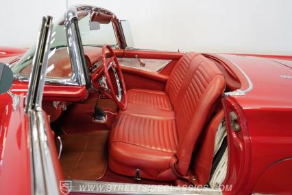 1957 Ford Thunderbird