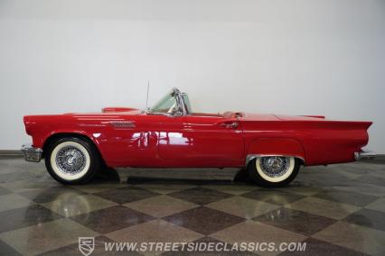 1957 Ford Thunderbird