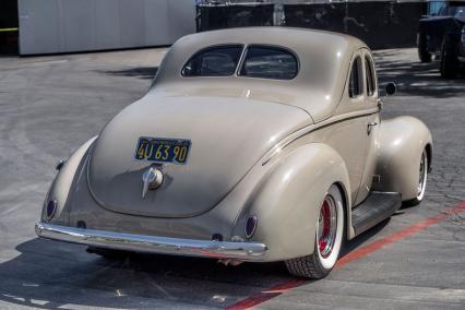 1939 Ford Deluxe