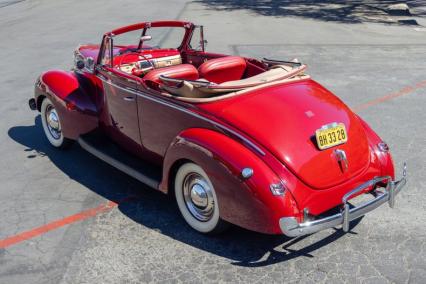 1940 Ford Deluxe