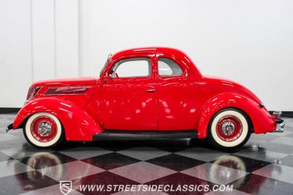 1937 Ford 5-Window