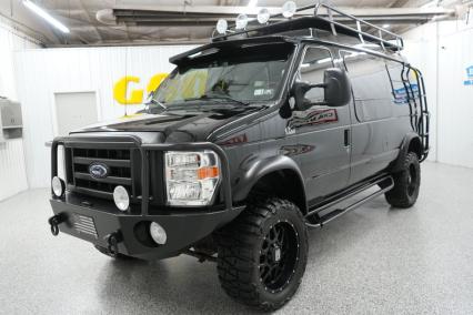 2013 Ford E-350 QUIGLEY 44 CONVERSION