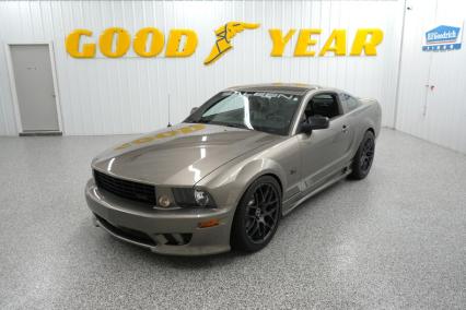 2005 Ford Mustang Saleen