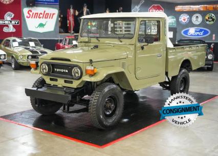 1984 Toyota Land Cruiser FJ45 Pickup 4x4