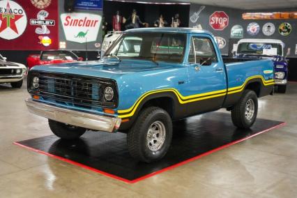 1975 Dodge W100 Power Wagon 4x4