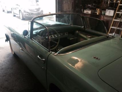 1955 Ford Thunderbird
