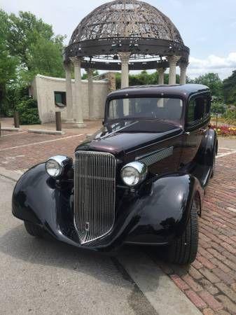 1934 Pontiac Sedan