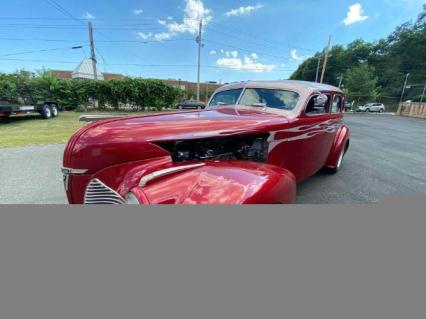 1940 Pontiac Sedan