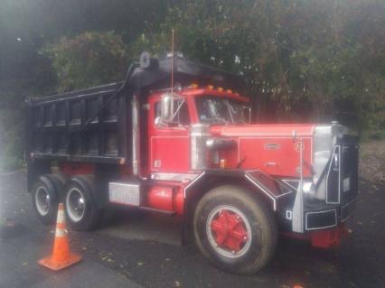 1973 Autocar Truck