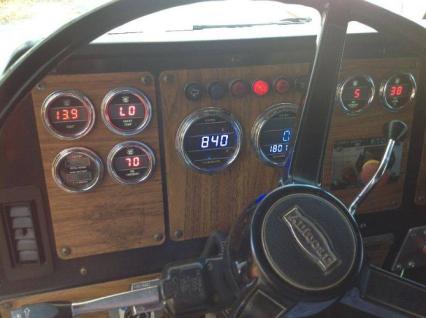 1973 Autocar Truck