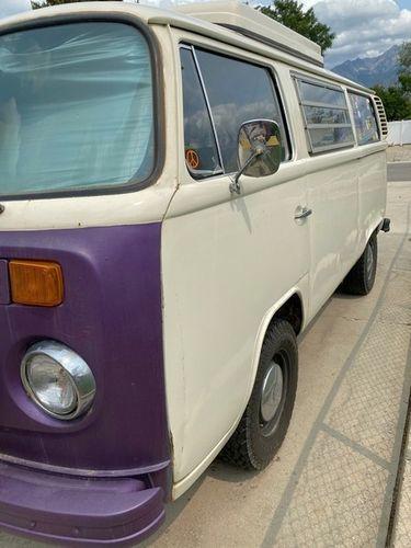 1973 Volkswagen Bay Window Bus