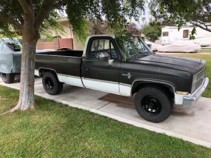1982 Chevrolet Silverado LB RWD