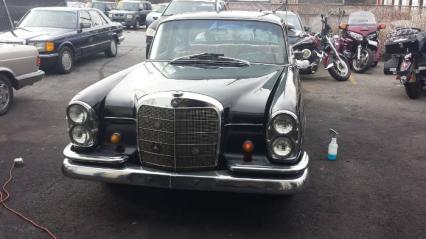 1963 Mercedes 220B