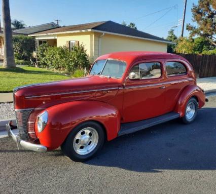 1940 Ford Sedan