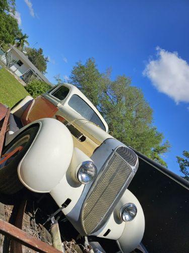 1936 Chrysler Coupe