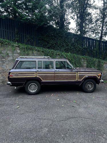 1988 Jeep Grand Wagoneer