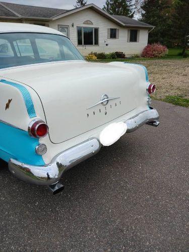 1955 Pontiac Sedan
