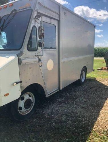 1990 Utlimaster Step Van