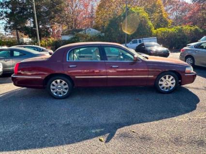 2004 Lincoln Town Car