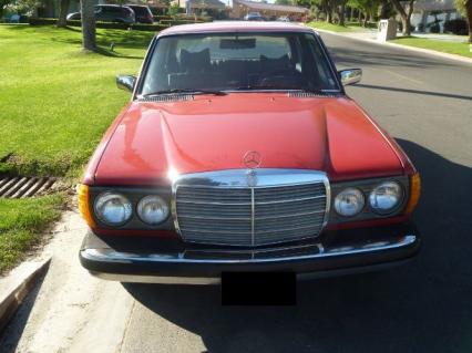 1977 Mercedes Benz 300D
