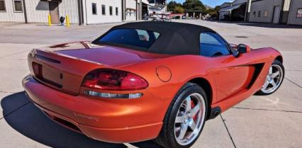 2005 Dodge Viper SRT
