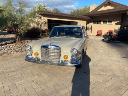 1971 Mercedes Benz 280S