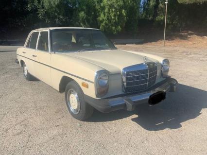 1976 Mercedes Benz 240