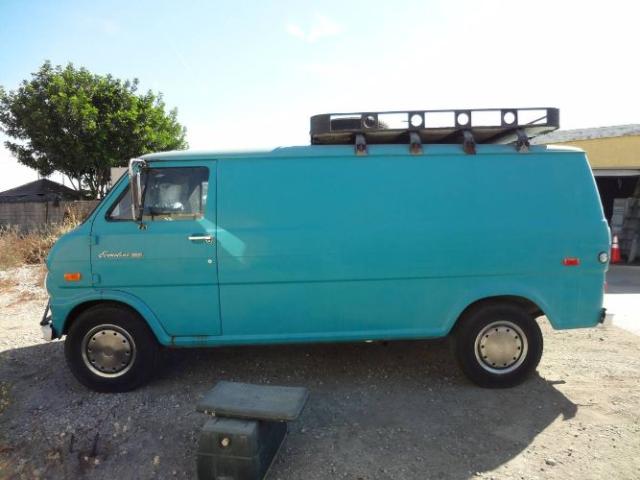 1970 Ford E-300
