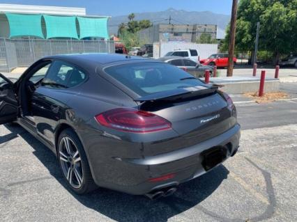 2015 Porsche Panamera