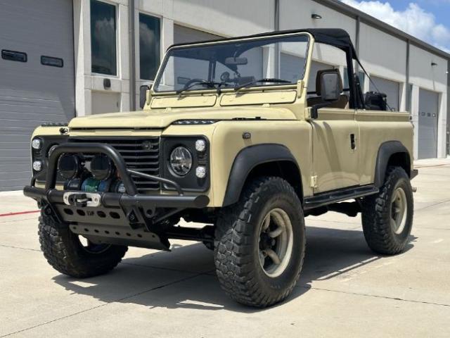 1990 Land Rover Defender