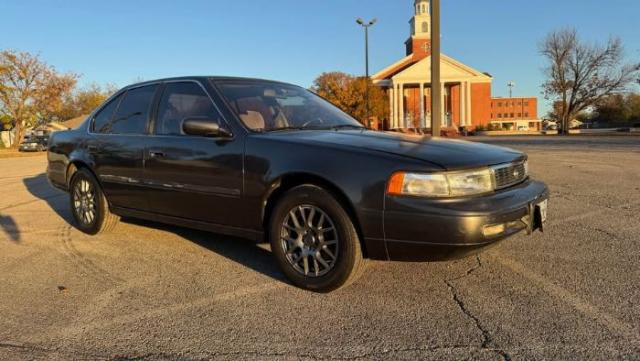 1993 Nissan Maxima