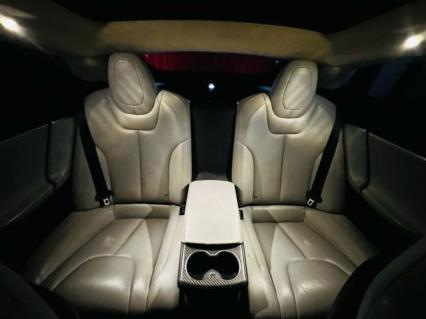 2015 Tesla Model S