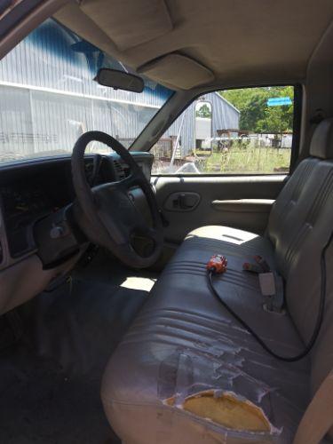 1999 Chevrolet G-30 Dump Truck