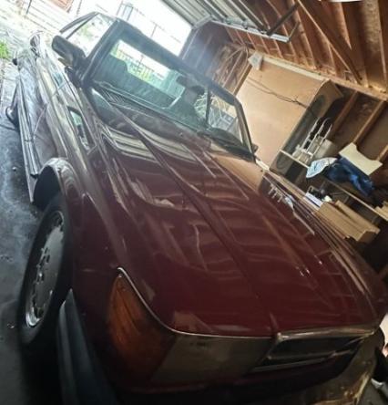 1975 Mercedes Benz 560sl