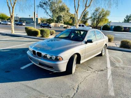 2001 BMW 525i