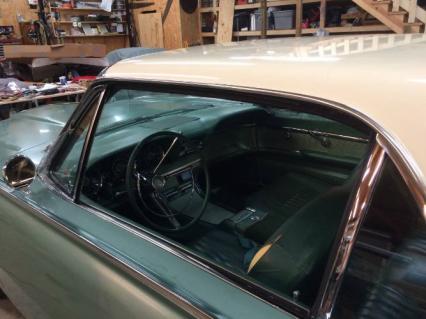 1961 Ford Thunderbird