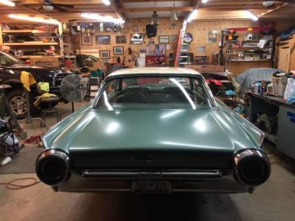 1961 Ford Thunderbird