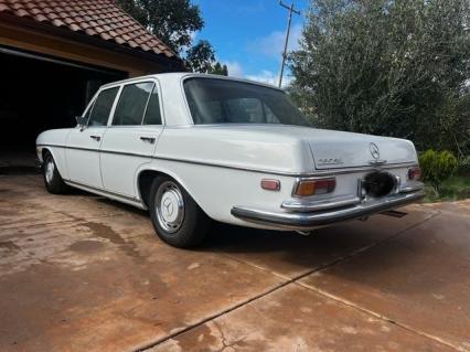 1970 Mercedes Benz Sedan